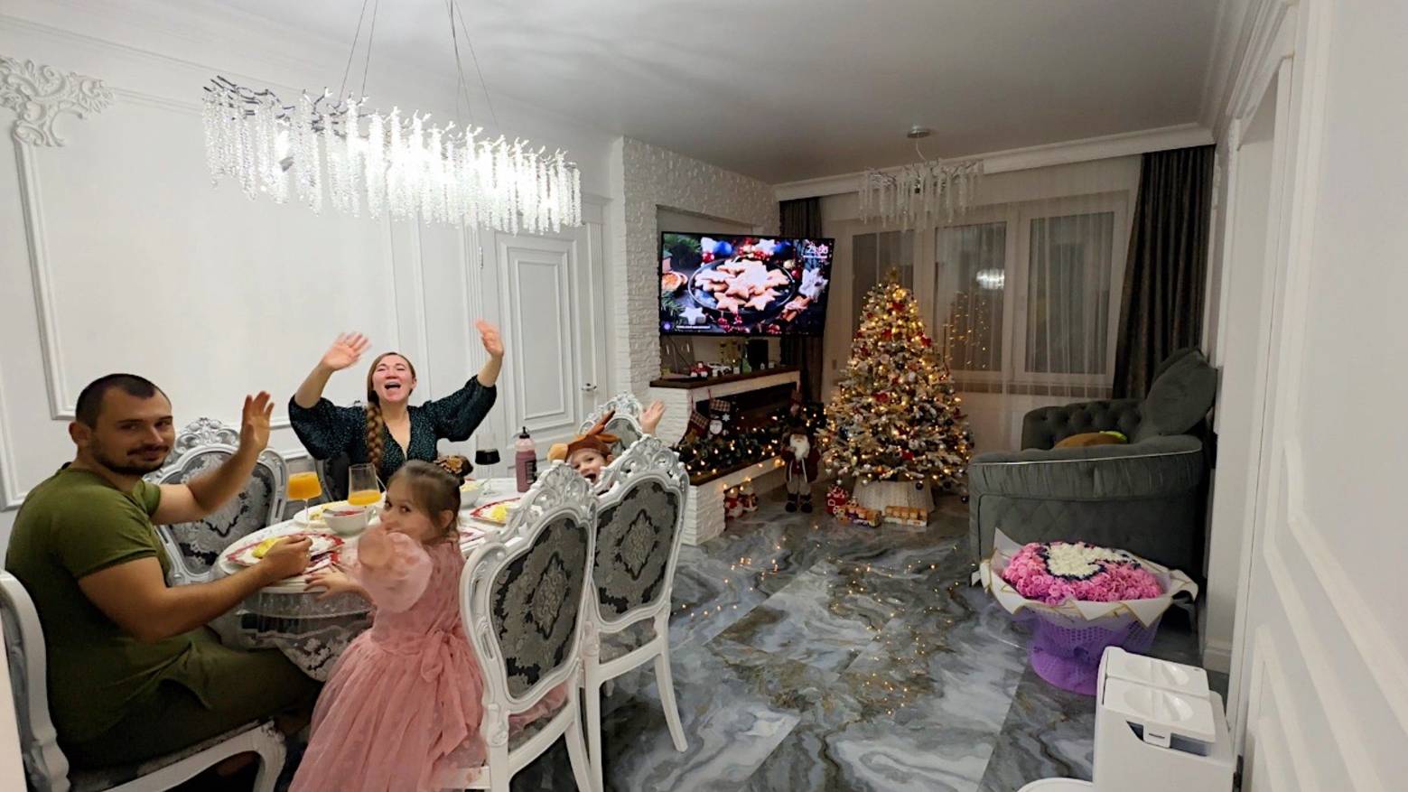 Как в деревне празднуют новый год? Полный дом подарков. Поздравляем родителей. Жизнь простых людей. смотреть онлайн