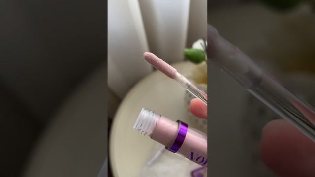 Vivienne Sabo кремовый хайлайтер Affirmation свотчи💅 Полный обзор уже на канале смотреть онлайн