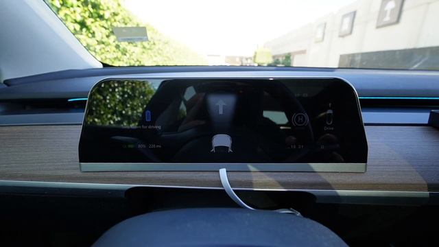 Fixing Teslas BIGGEST Flaw! Installing an Instrument Cluster смотреть онлайн