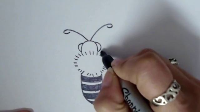 Spotlight on Art- Learn to Draw a Honey Bee смотреть онлайн