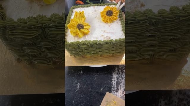 Торт с подсолнухами