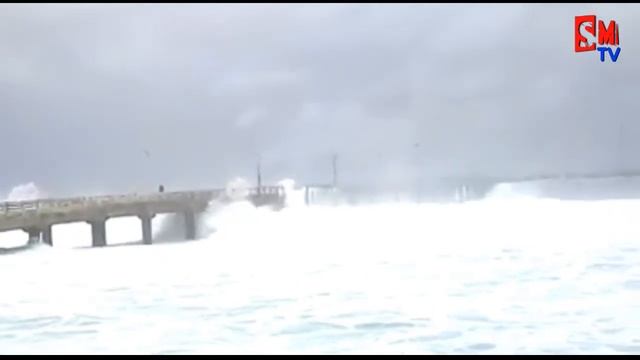 Big waves on bridge in Rameshwaram || SM TV || смотреть онлайн