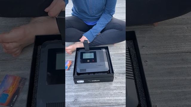 Iridium GO! exec Satellite WiFi Hotspot | Unboxing & Set-Up смотреть онлайн