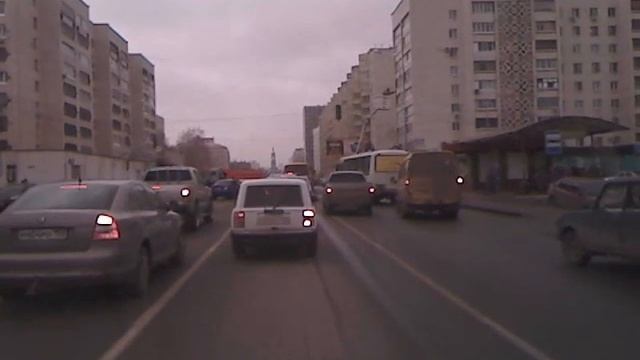 Маршрутная Газель подрезала смотреть онлайн