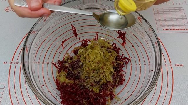 Простий і корисний салат з столового буряку і огірків смотреть онлайн