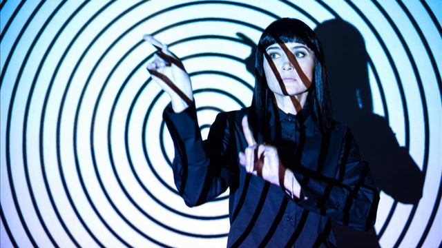 Inna Zhelannaya & Farlanders - Well