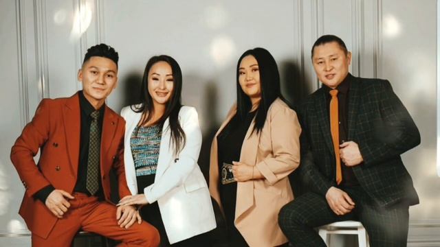 Муң-муң сеткил аразындан / Аржаана Стал-оол, Уран-оол Стал-оол, Елена Куулар, Цэцэндэлгэр Тэгшээ