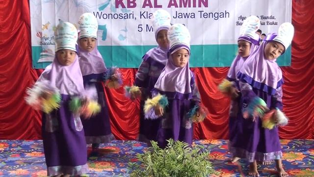 Bacakan Aku Buku dalam Puncak Acara GERNAS BAKU KB Al Amin смотреть онлайн