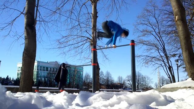Ice. От создателя "Осетины на турнике". Winter freerunning 2014 смотреть онлайн
