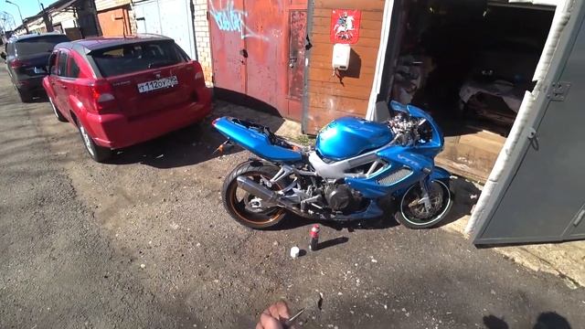 Обслуживание перед сезоном Honda VTR1000F смотреть онлайн