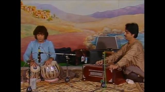Ustad Zakir Hussain Performance In Presence Of H.H. Shree Mataji Nirmala Devi