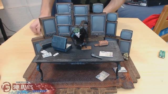 Batman Arkham Origins Collector's Edition Unboxing смотреть онлайн