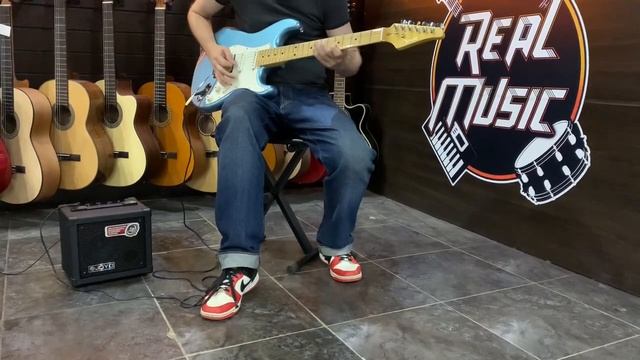 Пример звучания электрогитары Stratocaster и Моделирующего комбоусилителя смотреть онлайн