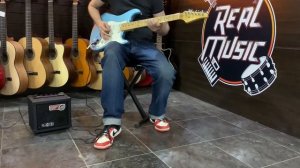 Пример звучания электрогитары Stratocaster и Моделирующего комбоусилителя