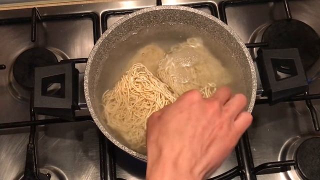 Sebzeli Noodle Tarifi| Klasik Tariflerden Sıkılanlar Mutlaka Denesin! смотреть онлайн