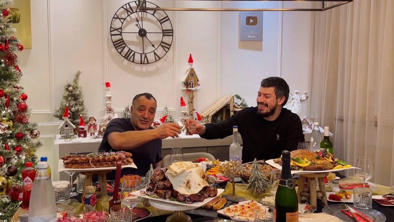 Поздравление с Новым Годом от Жоржа по Армянский! Друзья Джан поздравляю вас с Новым Годом! смотреть онлайн