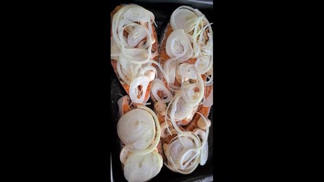 запечённые стейки рыбы смотреть онлайн