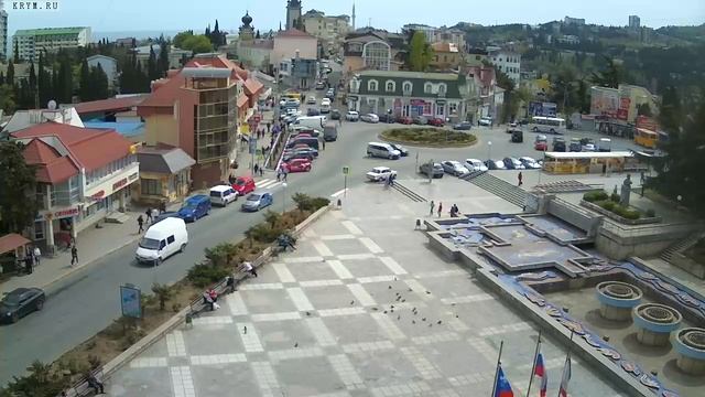 Вебкамера "Площадь Советская". Запись 23.04.2016 14:00:02 смотреть онлайн