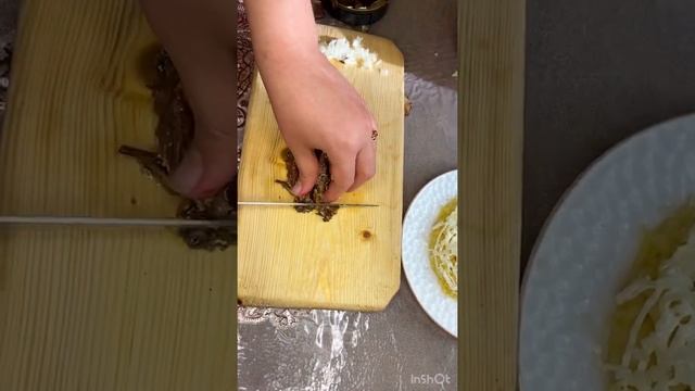 Салат с шпротом очень вкусно попробуй!!! смотреть онлайн