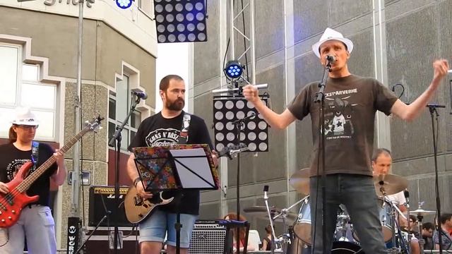 Watt TF - Sweet Home Chicago смотреть онлайн