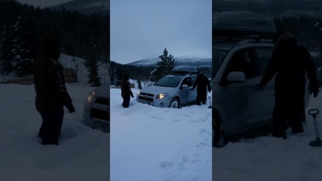 Toyota RAV4 2012 off road