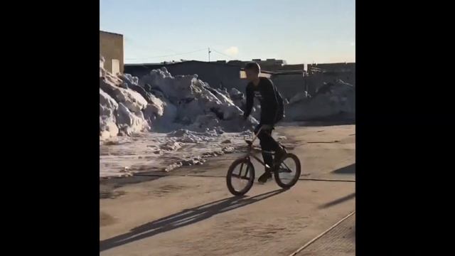 Карантин/ BMX / смотреть онлайн