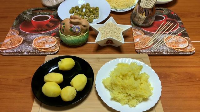 САЛАТНЫЕ ШАРИКИ С ПЕЧЕНЬЮ ТРЕСКИ смотреть онлайн