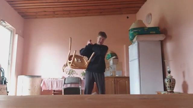 Кирилл избивает Даника смотреть онлайн