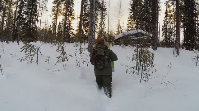 НАШЛИ ИЗБУ В ТАЙГЕ НО БЫЛО ПОЗДНО. ЗАХВАТЫВАЮЩАЯ ИСТОРИЯ ОДНОЙ НАХОДКИ. НАТКНУЛИСЬ В ТАЙГЕ НА ИЗБУ. смотреть онлайн