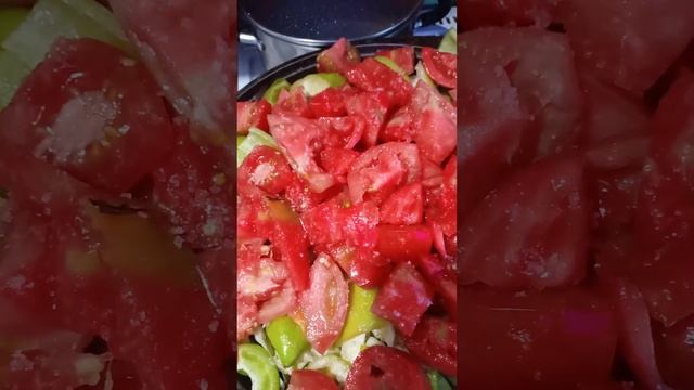 Кавардак, овощи тушеные со свининой смотреть онлайн