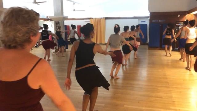 Tahia Cambet - Tahitian Dance School смотреть онлайн