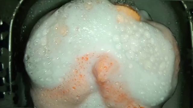 ASMR 🧼🤍 #soap Lathering #washing/#мыление мыла в перчатках/#soapsuds #spongesqueeze/#мыло #губка