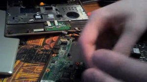 Разбираем нетбук TOSHIBA NB100.flv