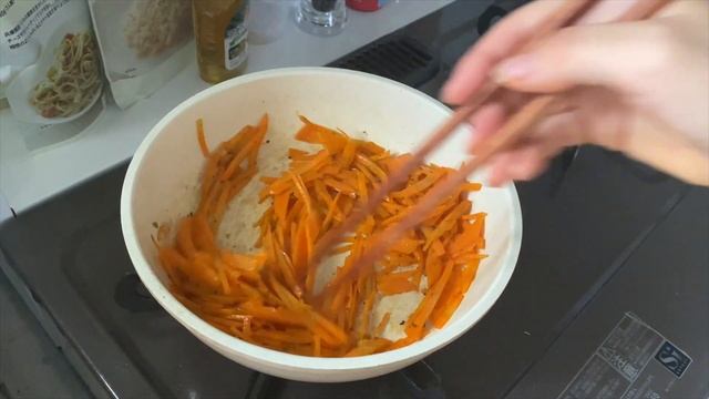 (ENG) Vlog | 장보고 요리하는 일본 자취브이로그 | 시부야 블루보틀, 우버이츠, 대용량 강된장, 베이글 샌드위치, 대나무잎밥 만들어먹기 смотреть онлайн