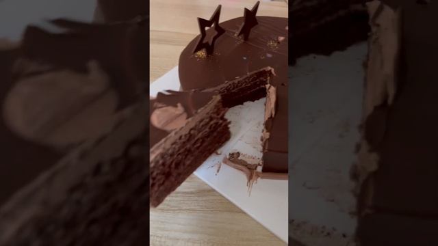 Шоколадный тортик | в разрезе | смотреть онлайн
