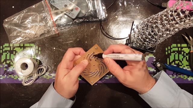 Building the Canton LED Tower DIY Kit from eBay - part 3 - Finishing the top and a demonstration смотреть онлайн