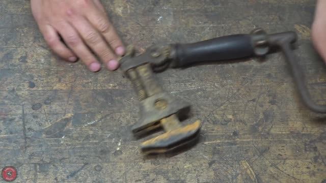 Реставрация старинного мультитула смотреть онлайн