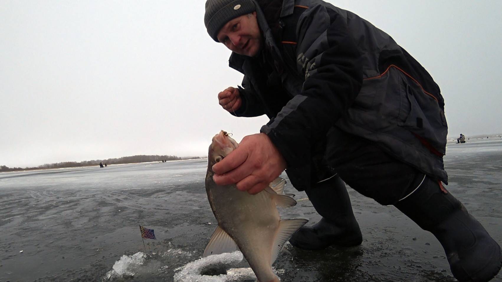Ловля леща на ведьму с чесночком. смотреть онлайн