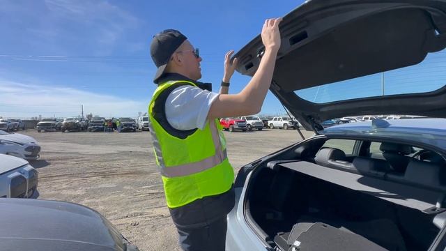 Мутный мерседес 223 S Class и легендарный крузак V8 за 1500$ смотреть онлайн