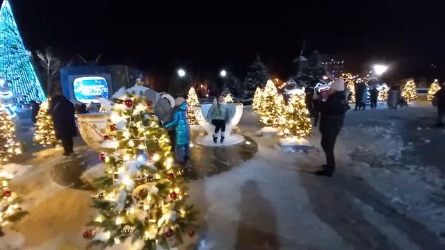 Главная севастопольская ёлочка площадь Нахимова смотреть онлайн
