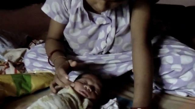 New Born Baby Sleeping And Mother So Happy смотреть онлайн