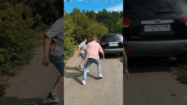 С другом или с девушкой веселее #shortvideo #топ #юмор #funny #shorts смотреть онлайн