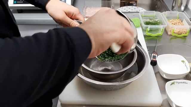 Качине філе з арахісовим соусом та ніжним картопляним пюре смотреть онлайн