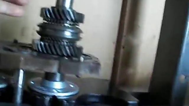 FS5W71B datsun 280zx transmission rebuild pt 9 смотреть онлайн