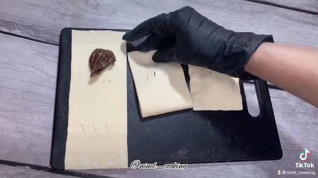 Слоёное тесто с шоколадной начинкой смотреть онлайн