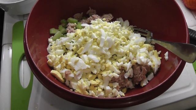 Creamy Tuna Pasta Salad with Greek Yogurt смотреть онлайн