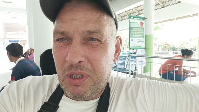 Покусала собака, попал в госпиталь, на сколько попал? смотреть онлайн