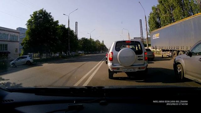 TrendVision TV-100 видеорегистратор с большим экраном смотреть онлайн