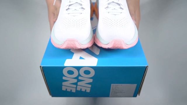 KVSN.Unbox // A First Unbox Video At Hoka One One Clifton Edge смотреть онлайн