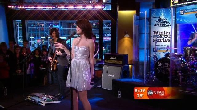 Selena Gomez Naturally .mpg смотреть онлайн